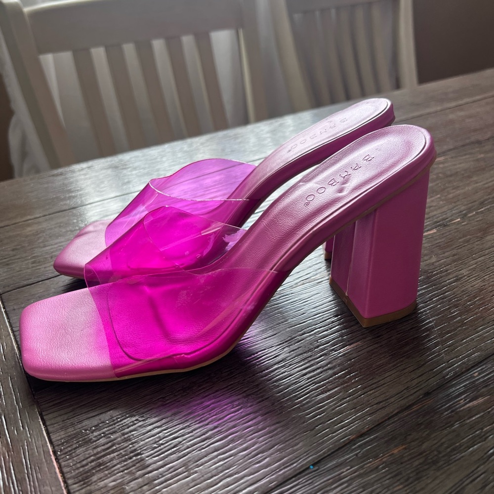 Heels - Picture 2 of 4